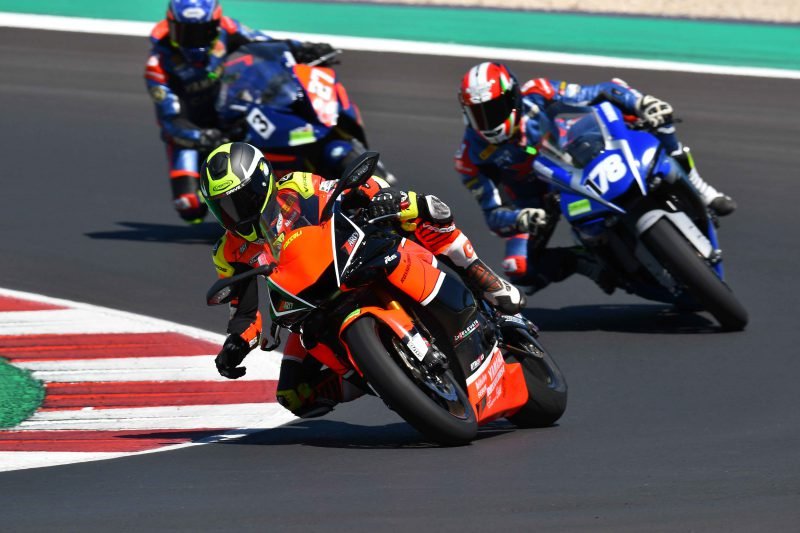 Rosso Corsa: corsi di guida sportiva in pista